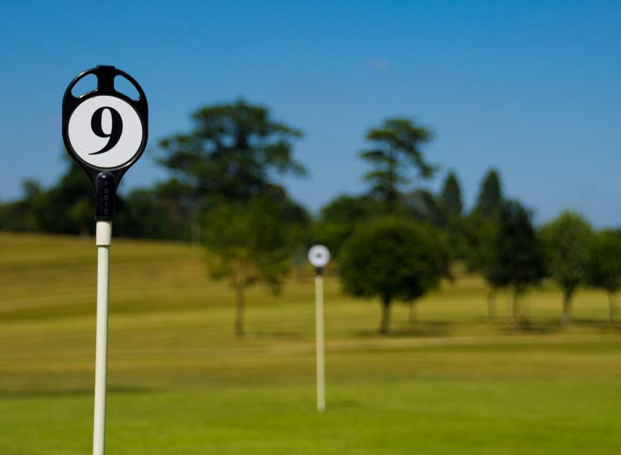 Image of hole 9 on the golf course at Overstone Park Resort